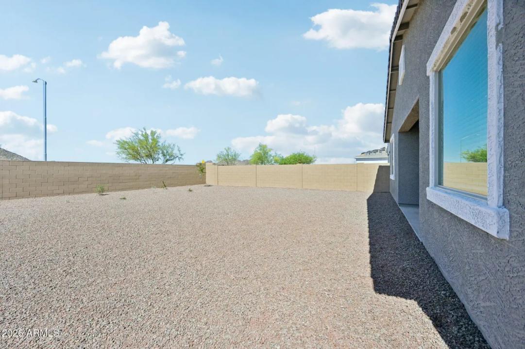 Real Estate Picture 37