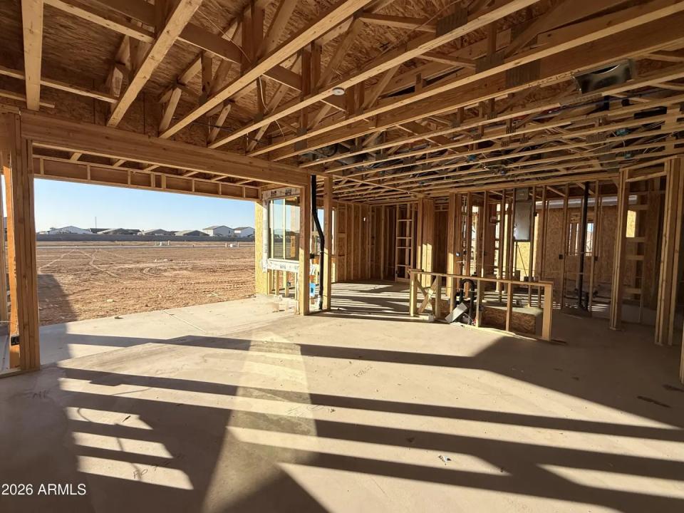 Real Estate Picture 5