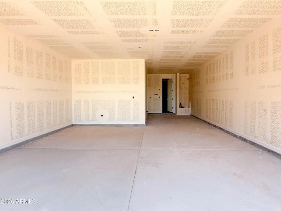 Real Estate Picture 13