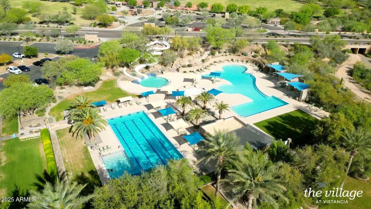 Real Estate Picture 5