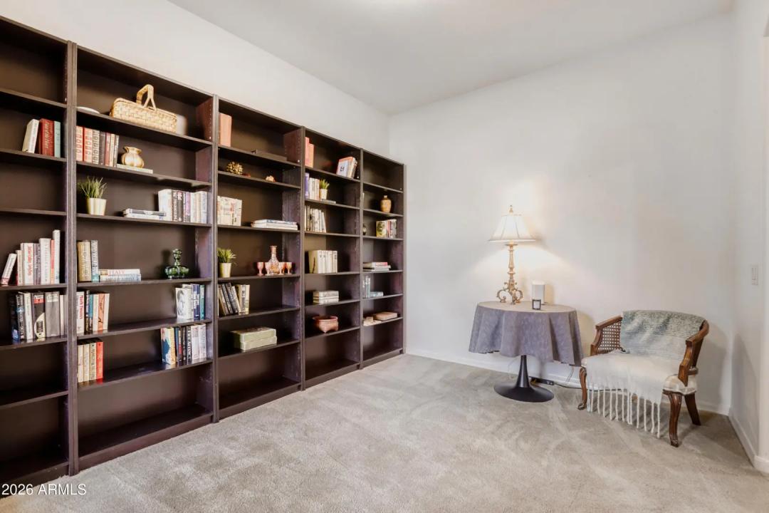 Real Estate Picture 14