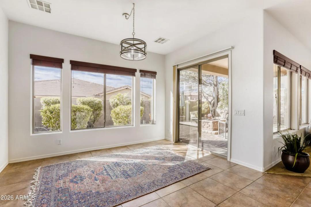 Real Estate Picture 18