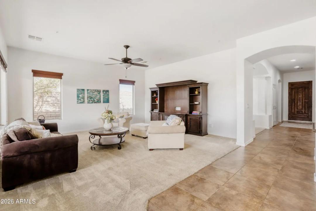 Real Estate Picture 23