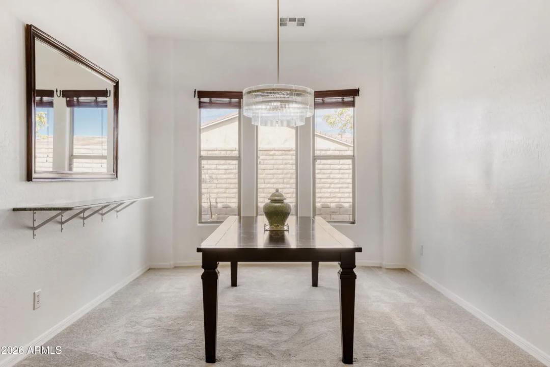 Real Estate Picture 25