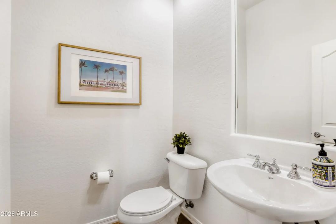 Real Estate Picture 26