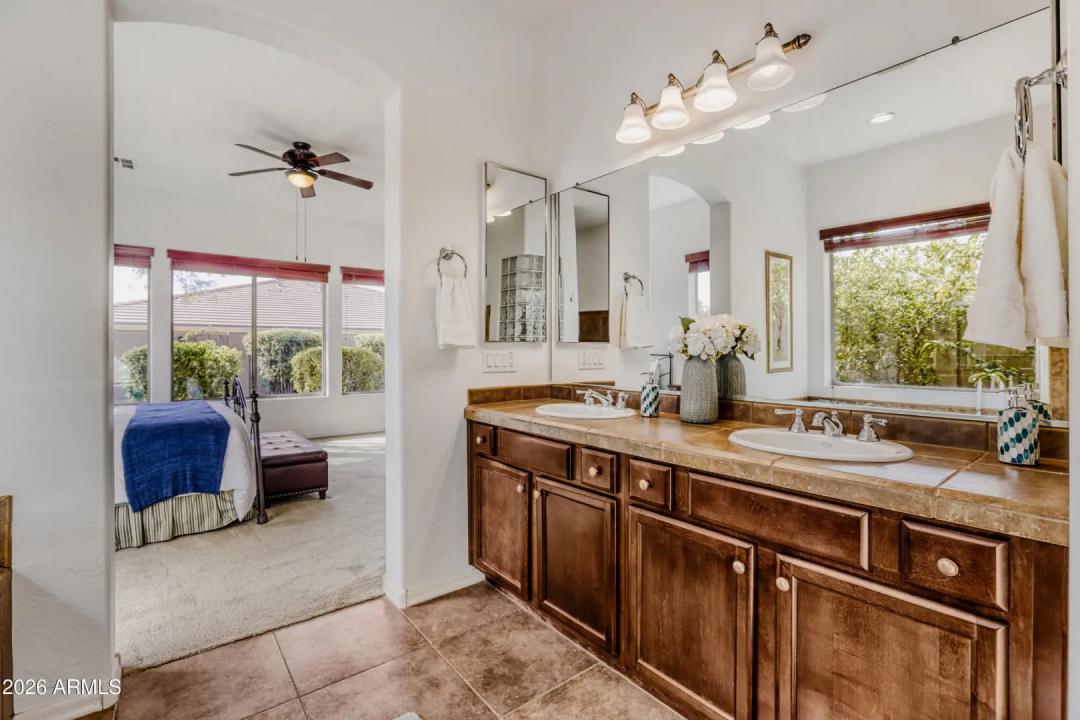 Real Estate Picture 30