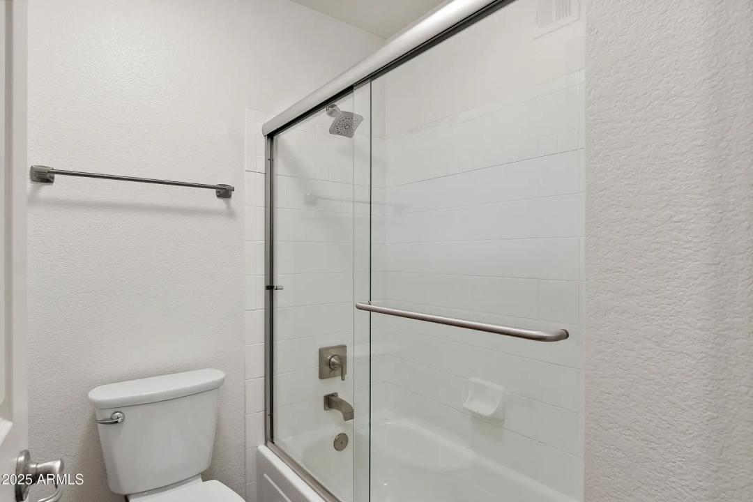 Real Estate Picture 10