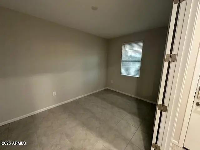 Real Estate Picture 11