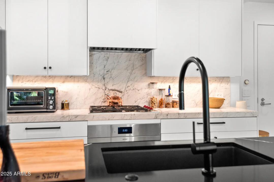 Real Estate Picture 27