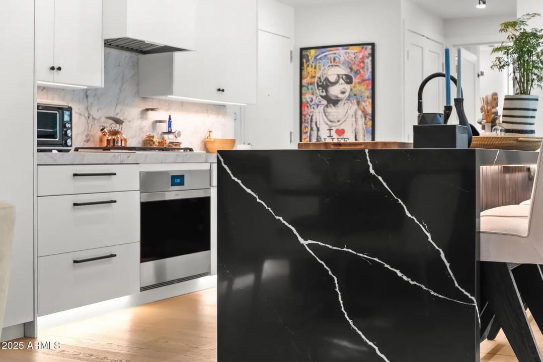 Real Estate Picture 38