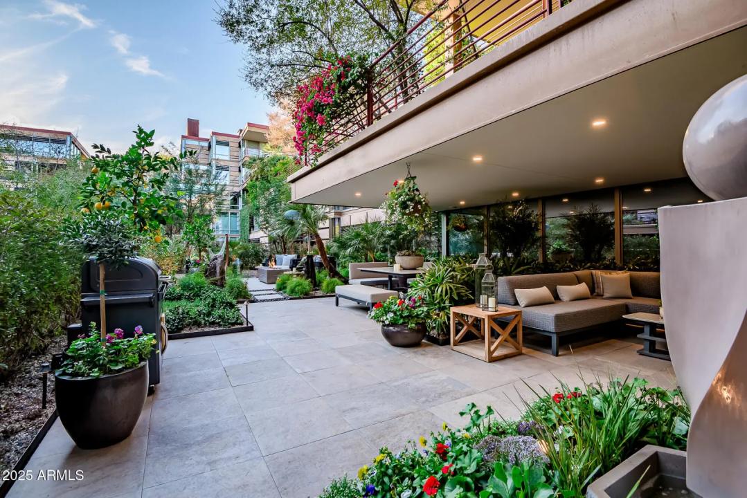 Real Estate Picture 2