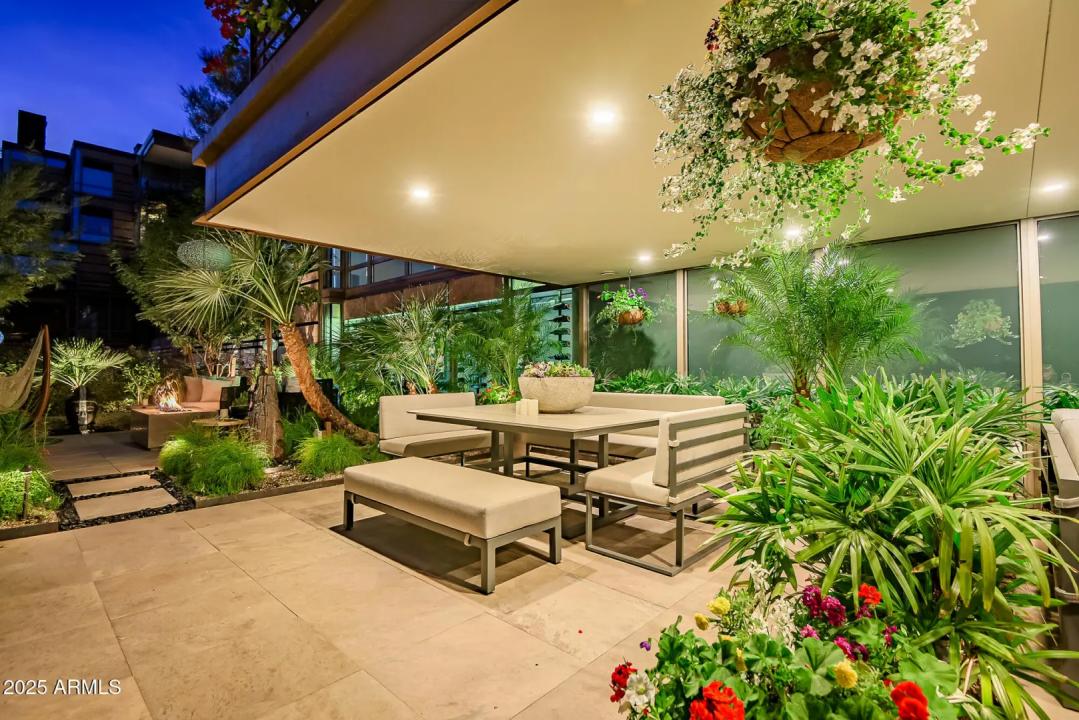 Real Estate Picture 17