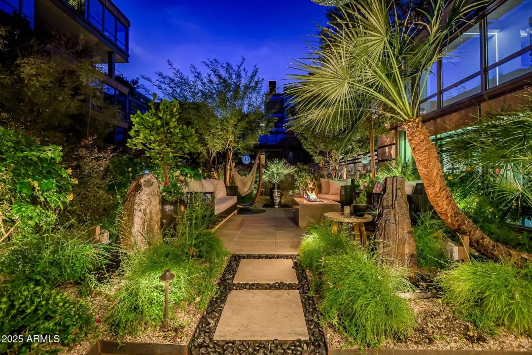 Real Estate Picture 18