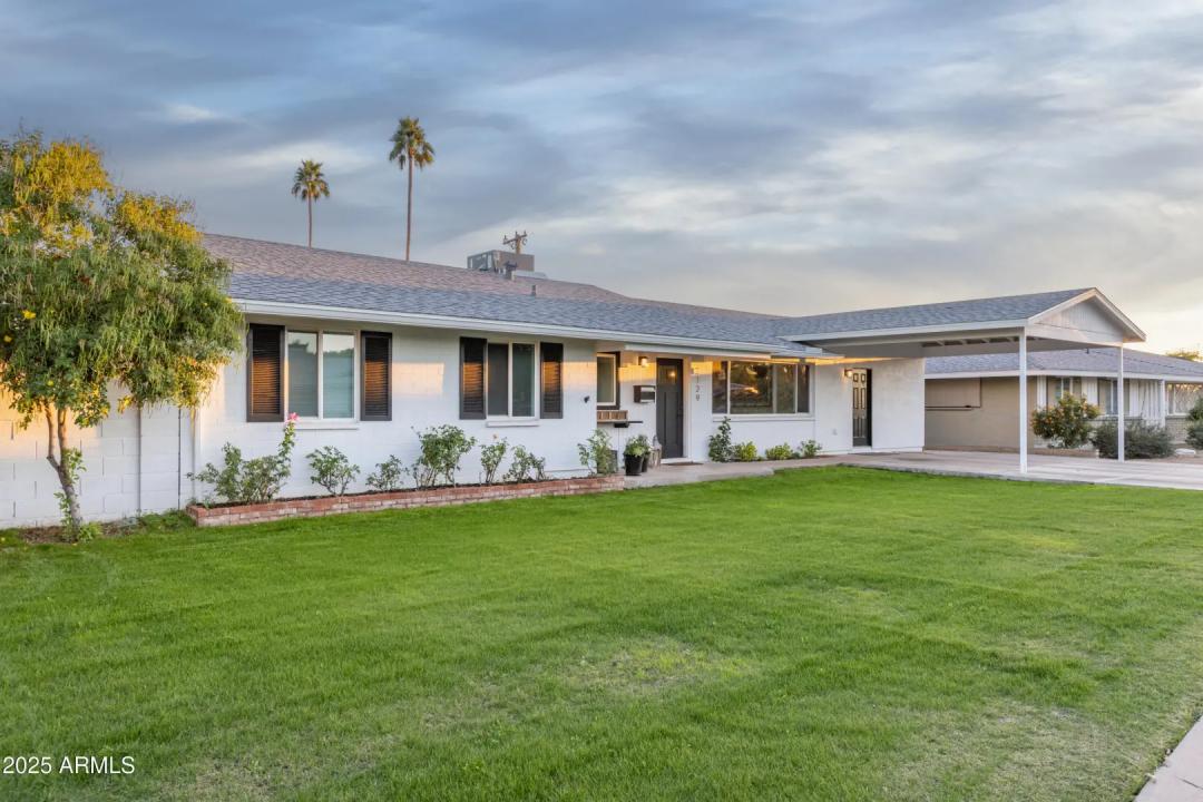 Real Estate Picture 1