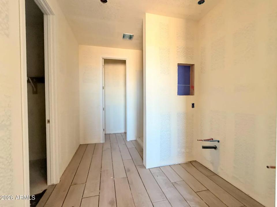 Real Estate Picture 6