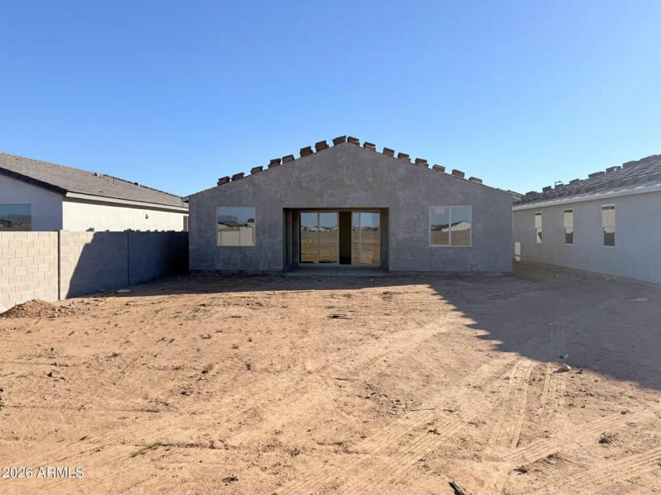 Real Estate Picture 7