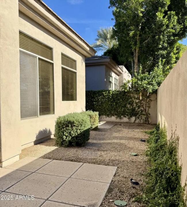 Real Estate Picture 9