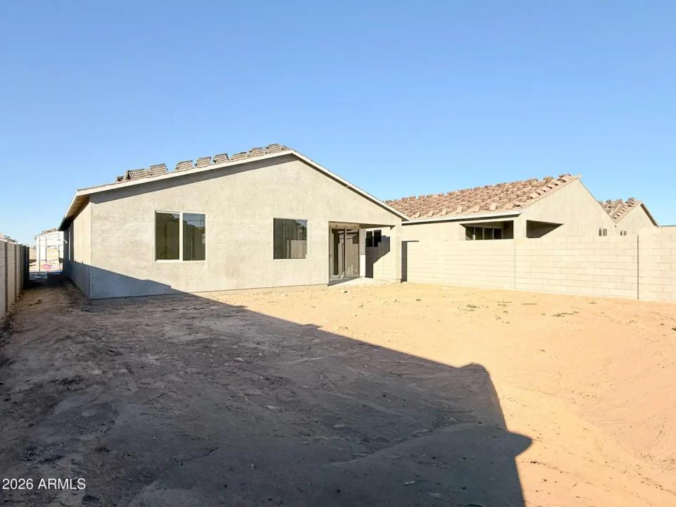 Real Estate Picture 9