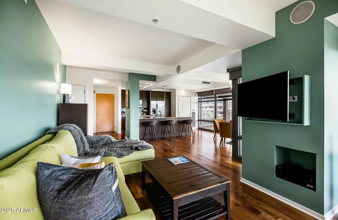 Real Estate Picture 10