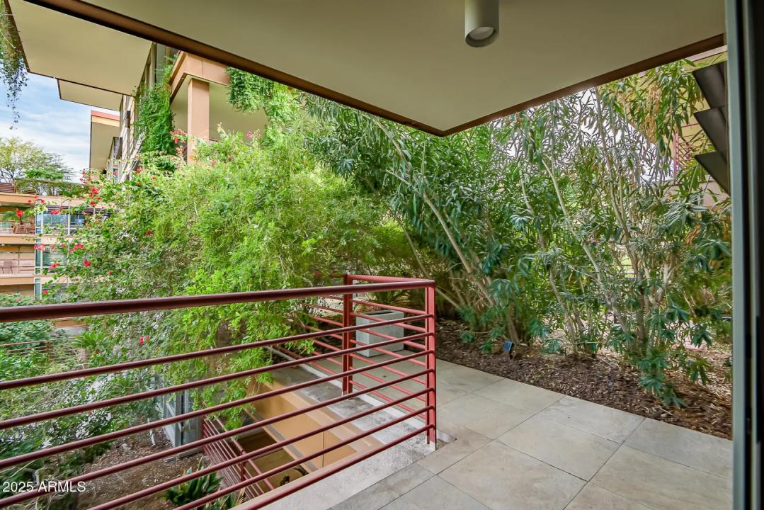 Real Estate Picture 21