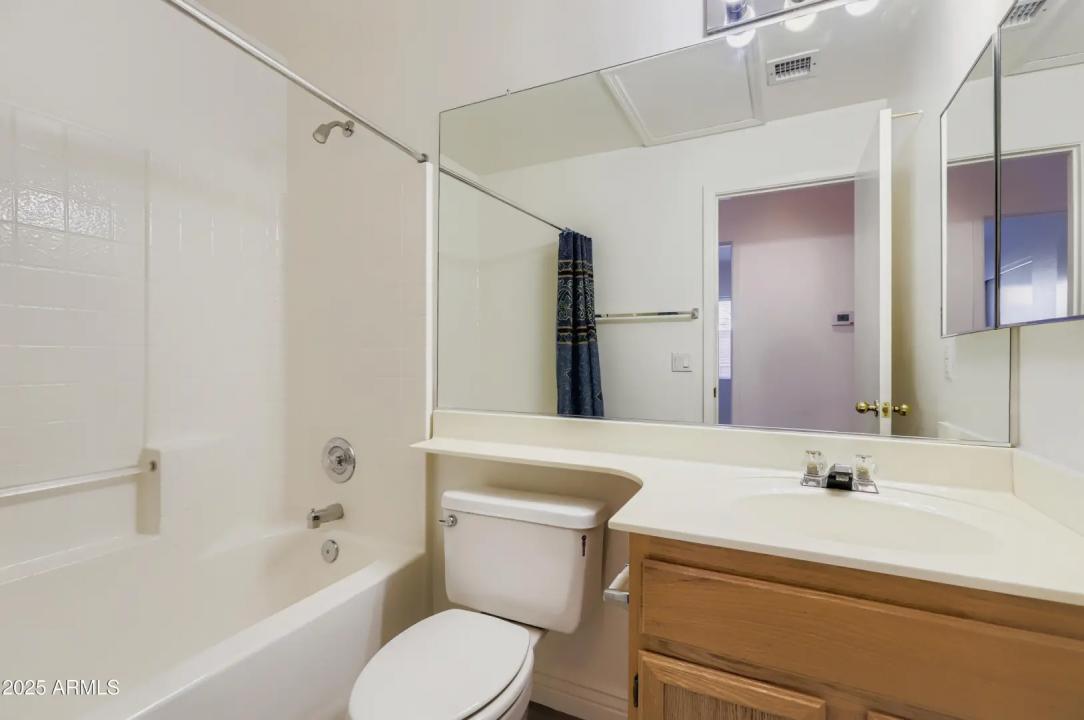 Real Estate Picture 17