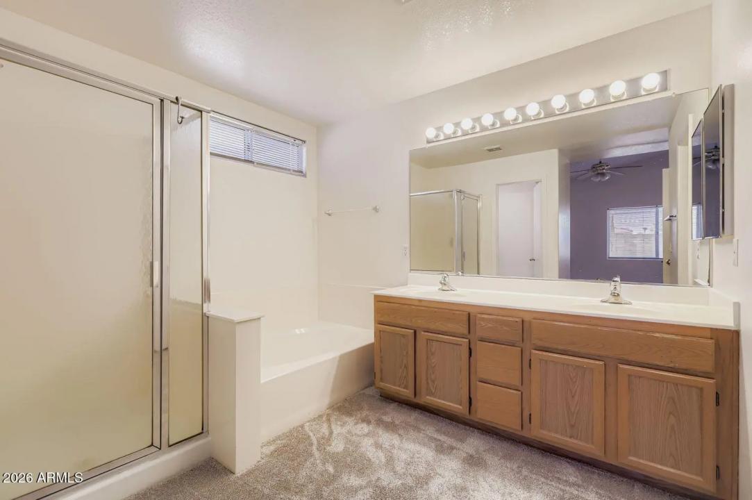 Real Estate Picture 16