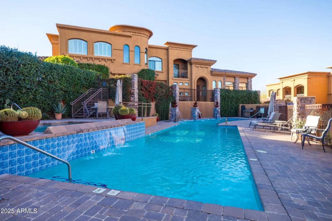 Real Estate Picture 23