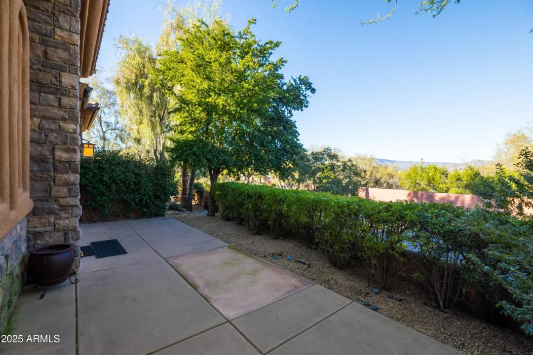 Real Estate Picture 26