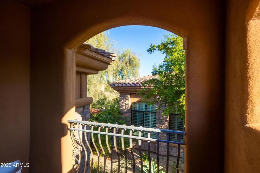 Real Estate Picture 20