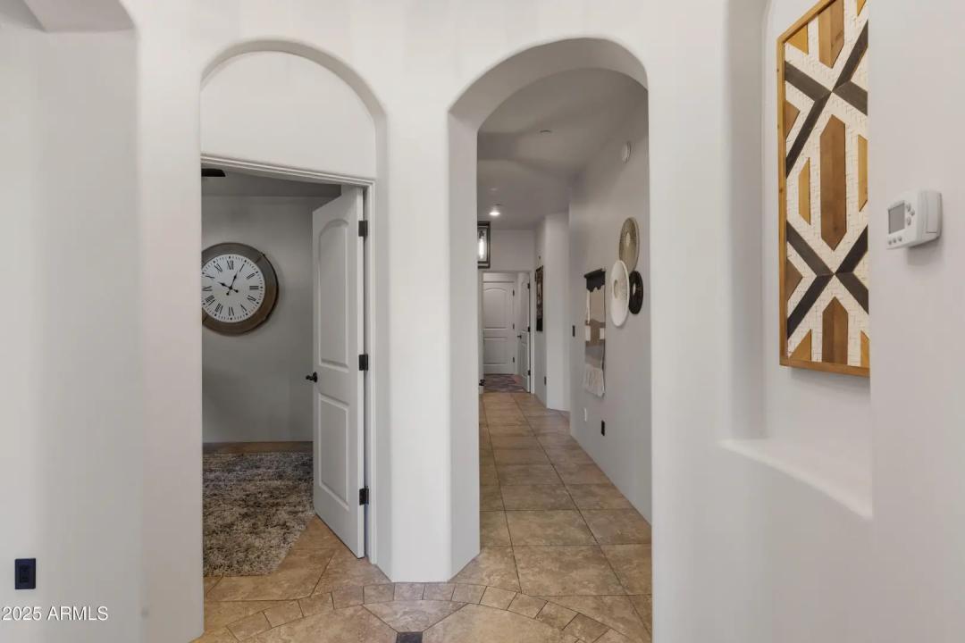 Real Estate Picture 10