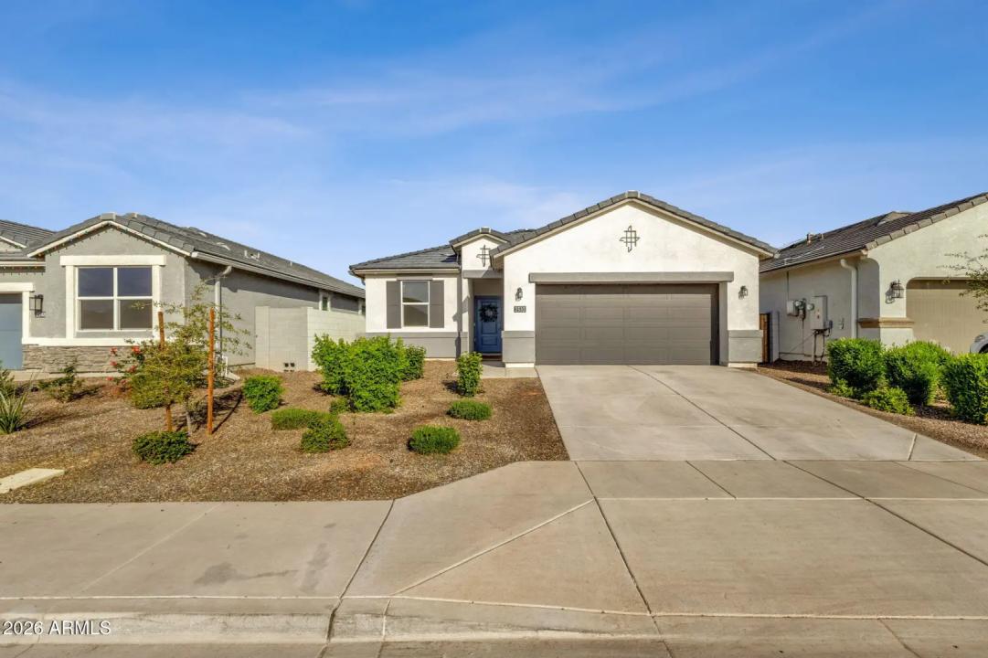 Real Estate Picture 13