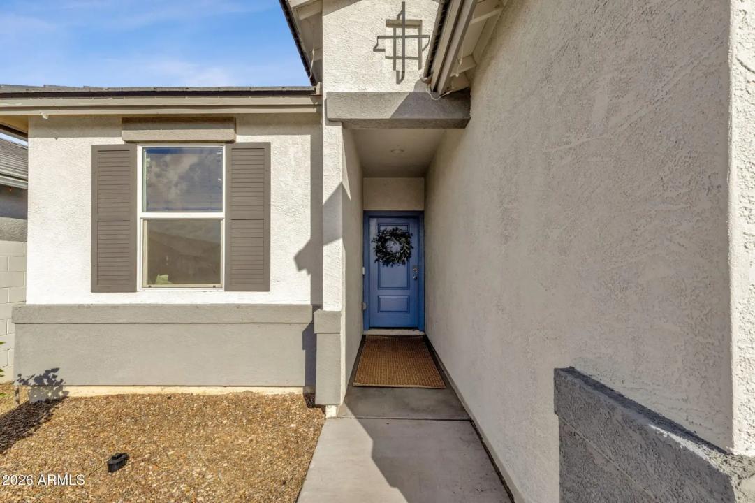 Real Estate Picture 14