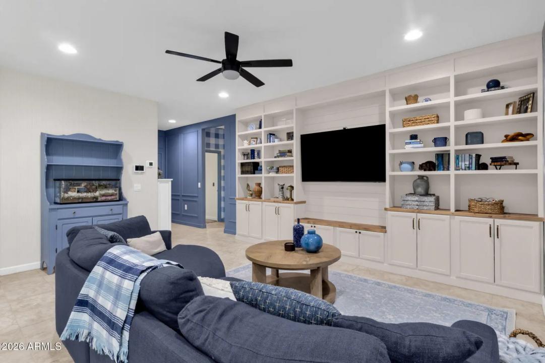 Real Estate Picture 17