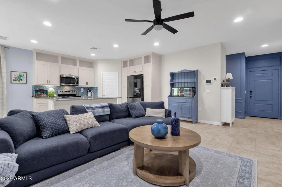 Real Estate Picture 18