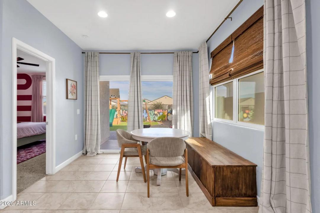 Real Estate Picture 24