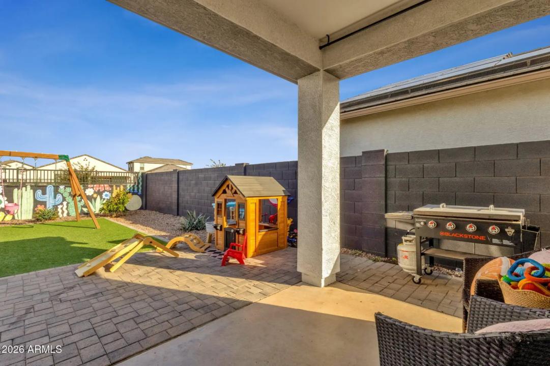 Real Estate Picture 38