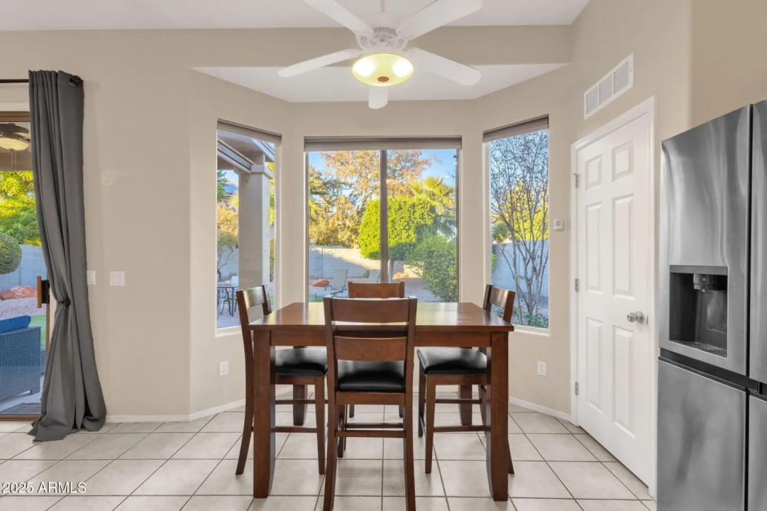 Real Estate Picture 12