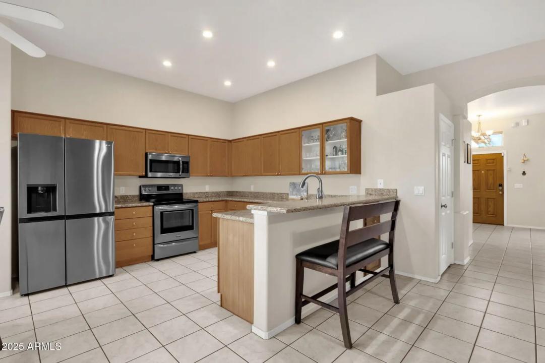 Real Estate Picture 6