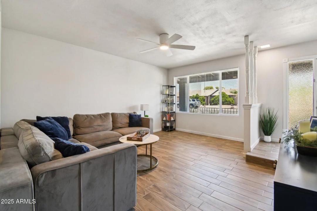 Real Estate Picture 22