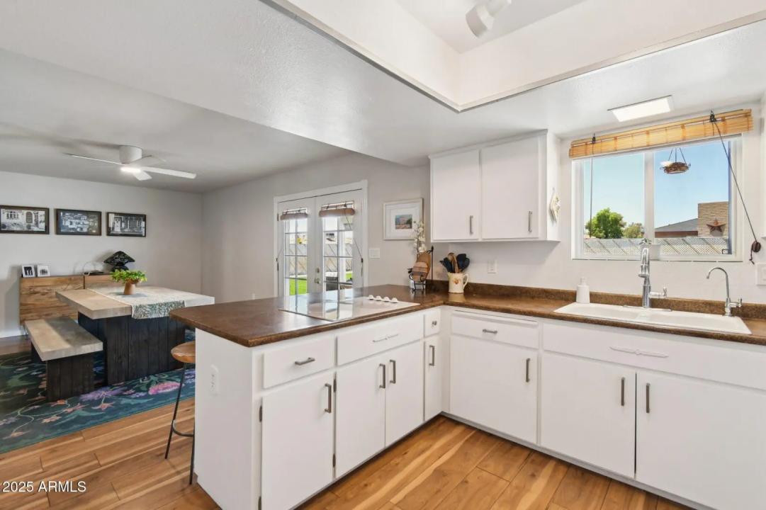 Real Estate Picture 5