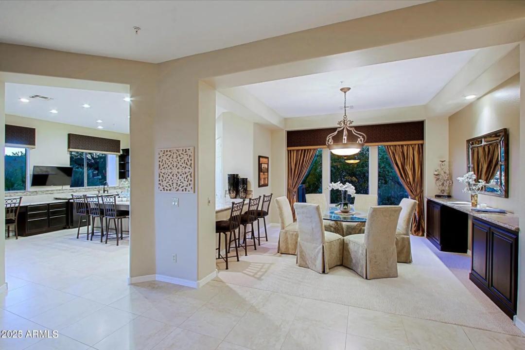 Real Estate Picture 13