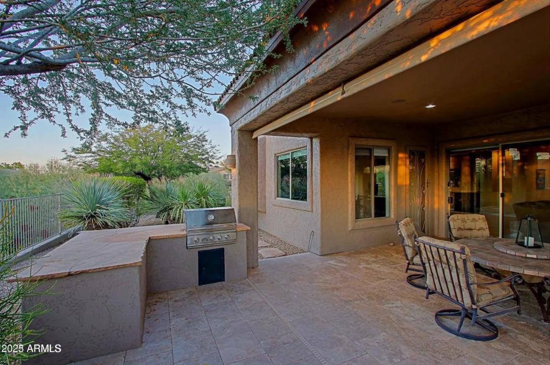 Real Estate Picture 30