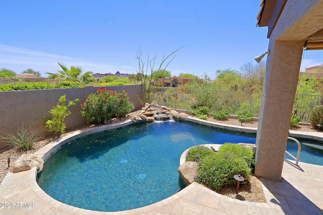 Real Estate Picture 33