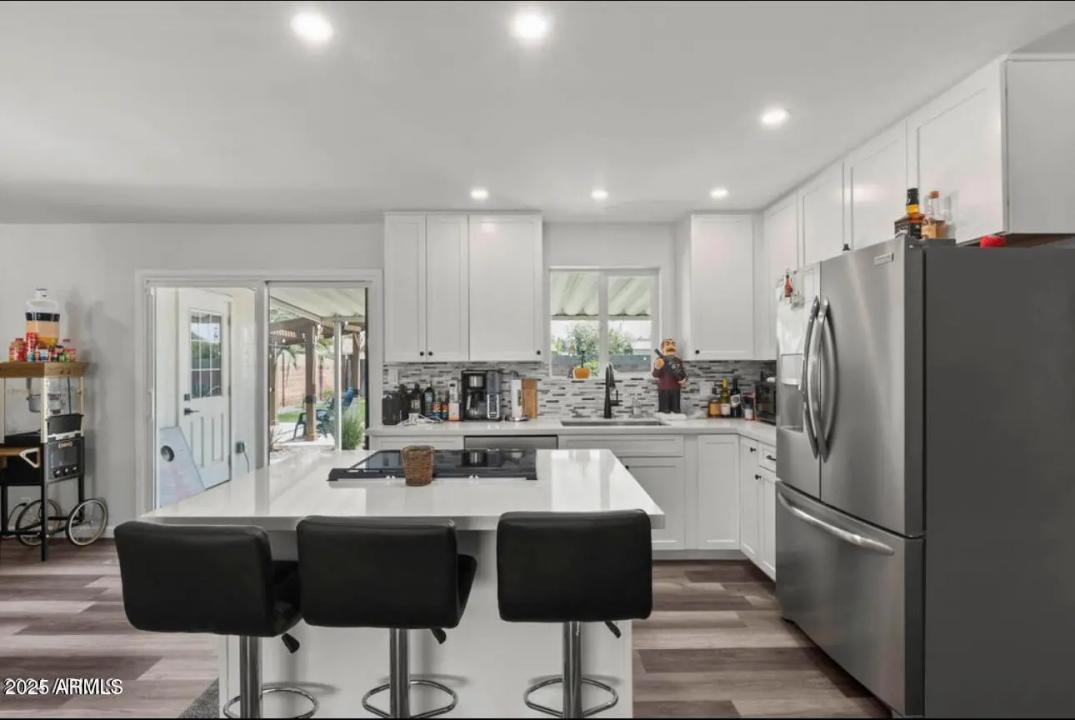 Real Estate Picture 6