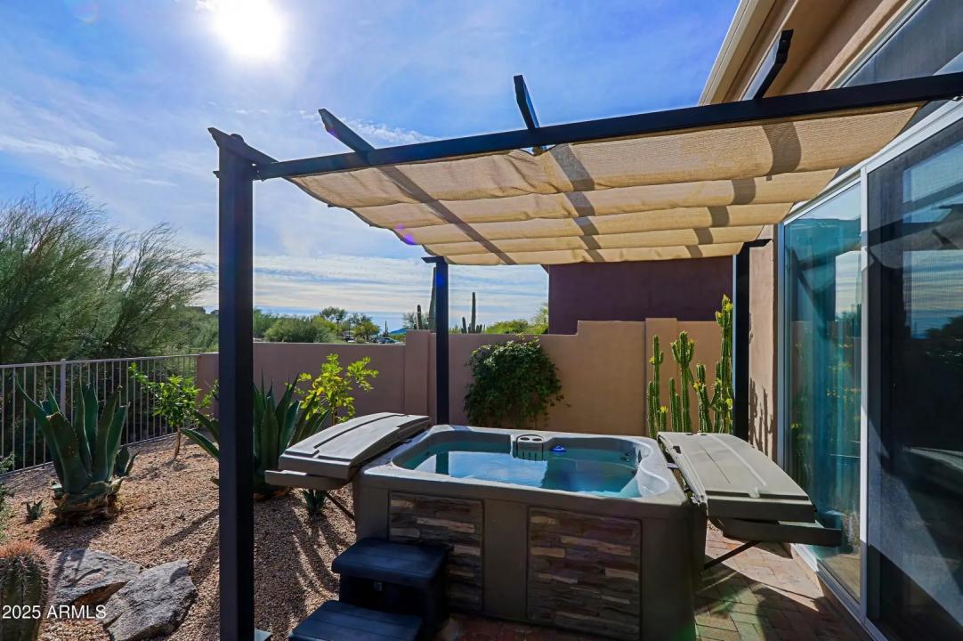 Real Estate Picture 6