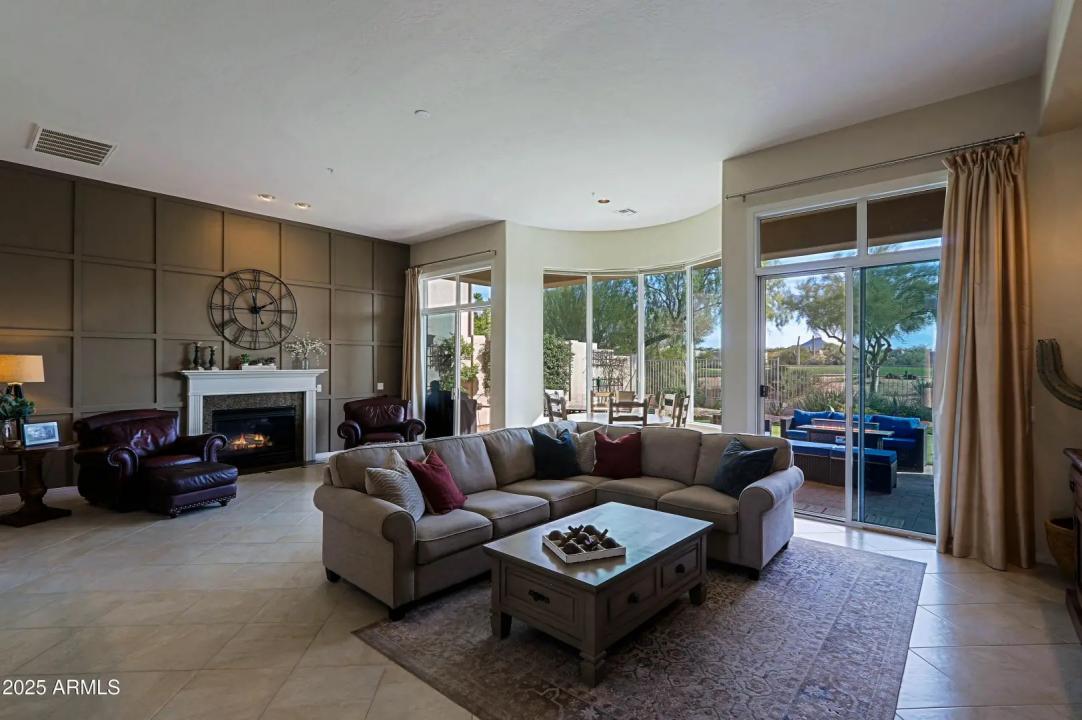 Real Estate Picture 13