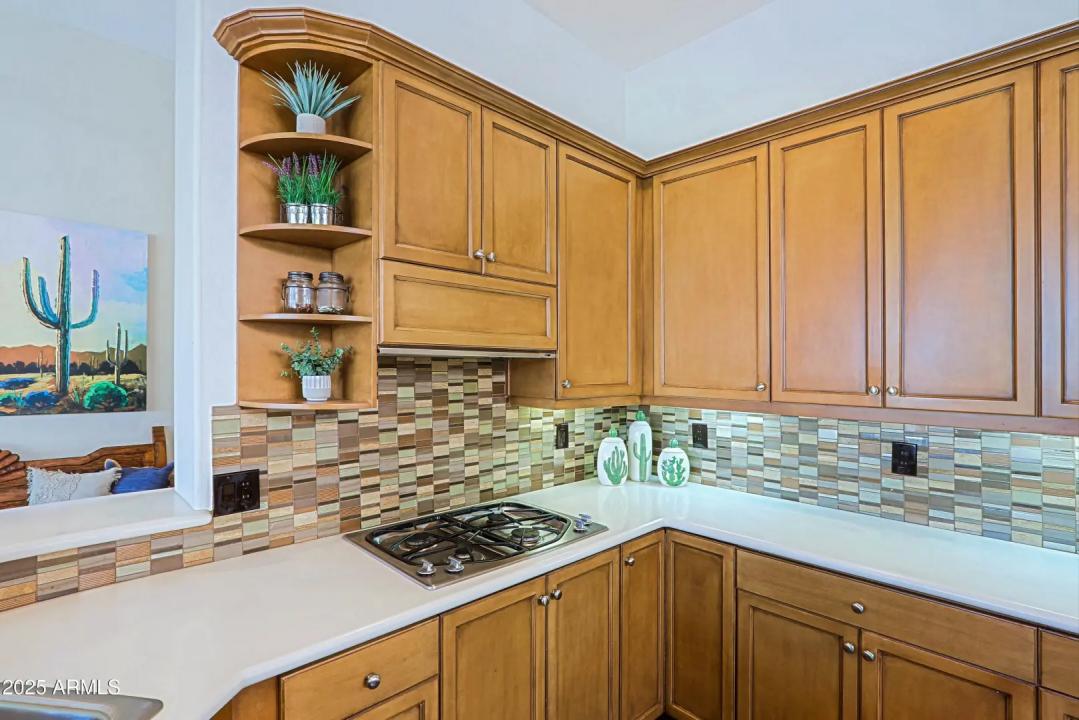 Real Estate Picture 20