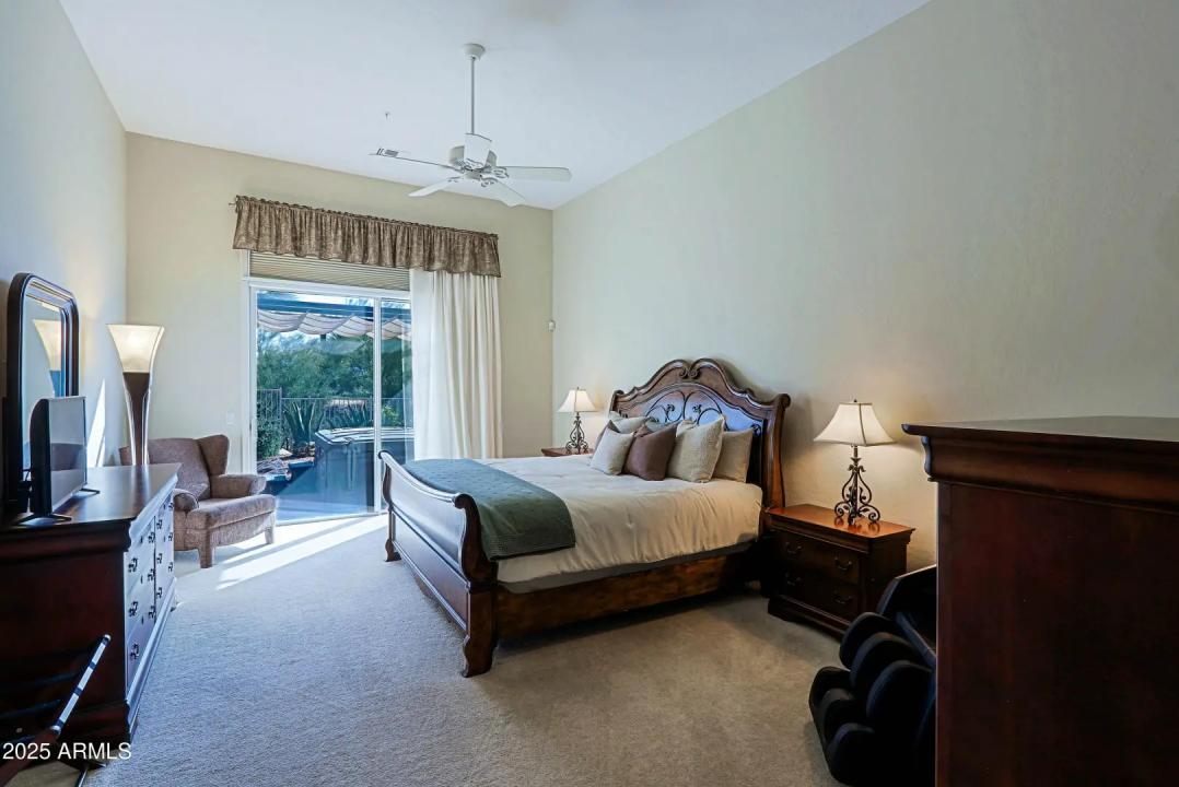 Real Estate Picture 24