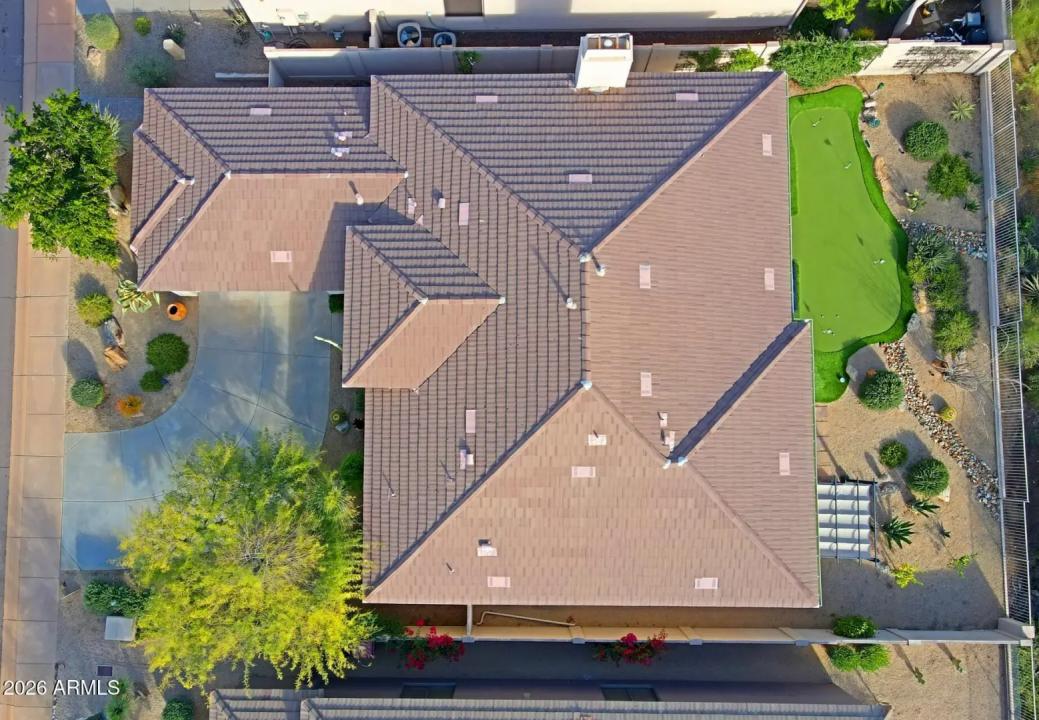 Real Estate Picture 43