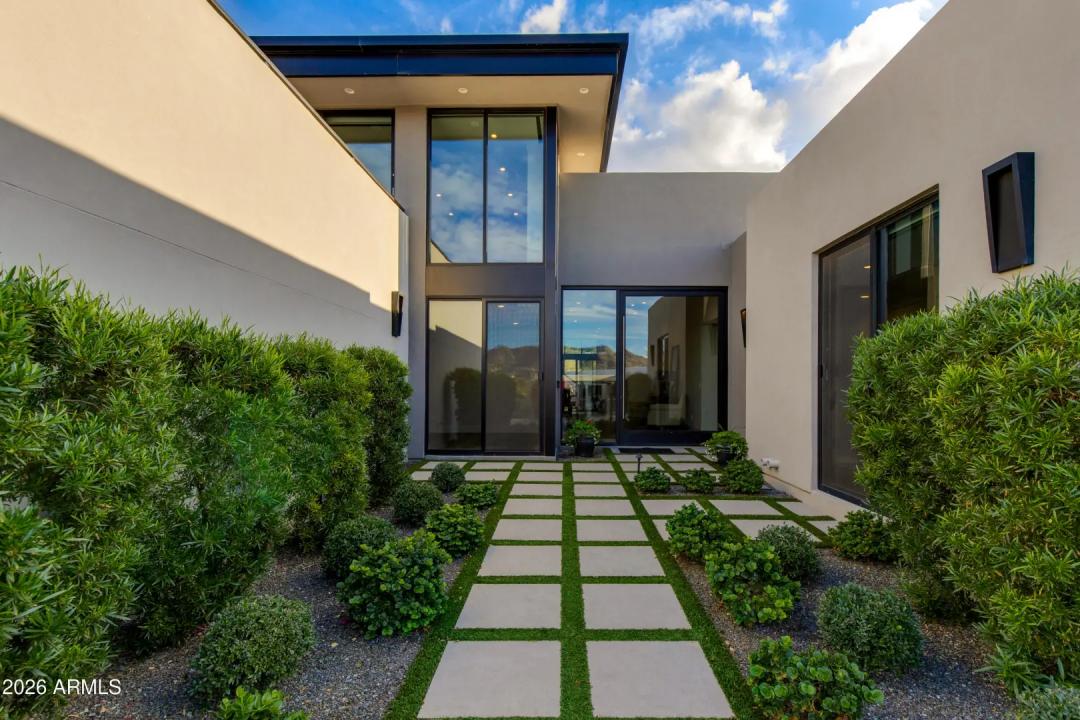 Real Estate Picture 2